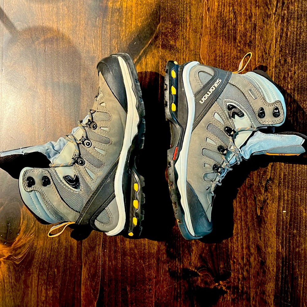Salomon Quest 4D 3 GTX Hiking Boot - SZ 6.5